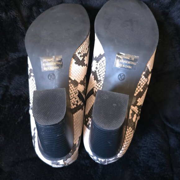 Snake Print Block Heel Ankle Booties, Size 10 - Picture 5 of 6